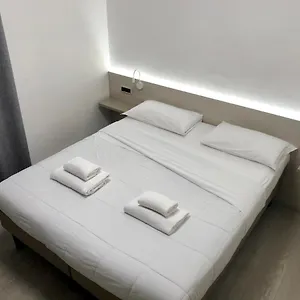 Roy Otel